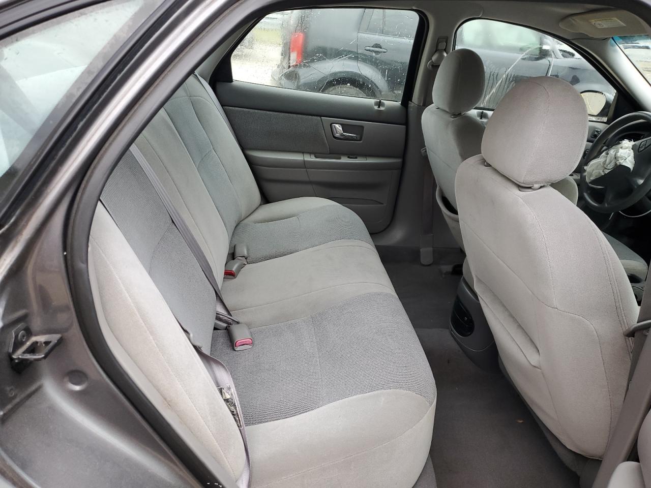 2002 Ford Taurus - Image 10