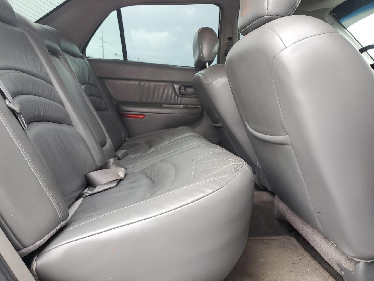 2001 Buick Century - Image 11