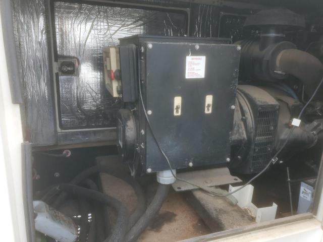  URWI ALL Models 2004 Кремовый