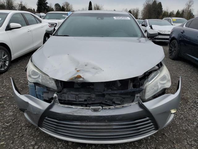  TOYOTA CAMRY 2017 Серебристый