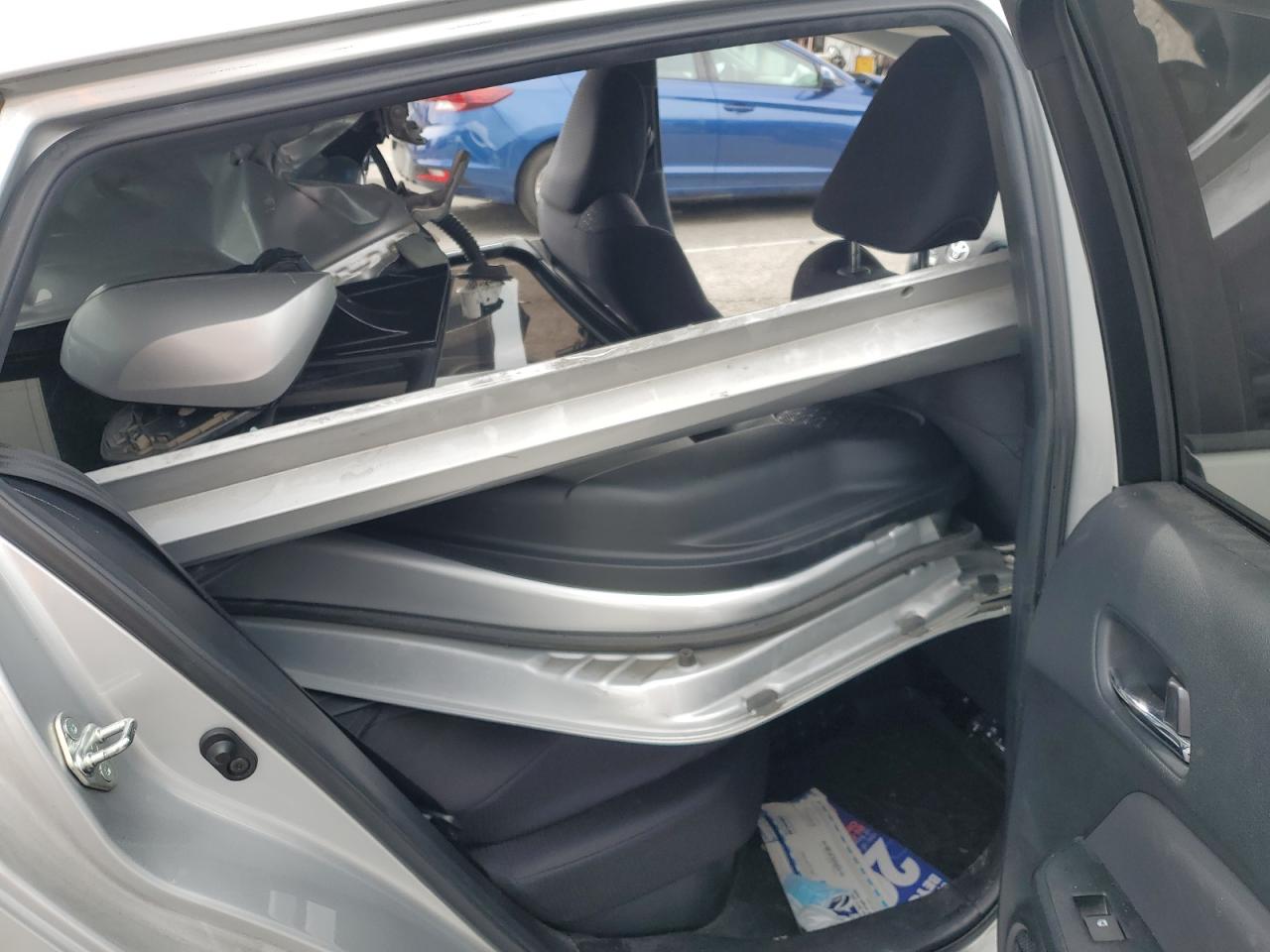 2018 Toyota Prius - Image 10