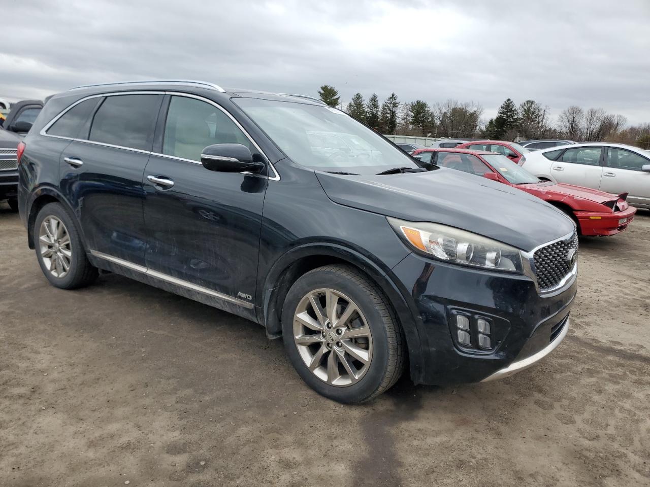 2016 Kia Sorento - Image 4