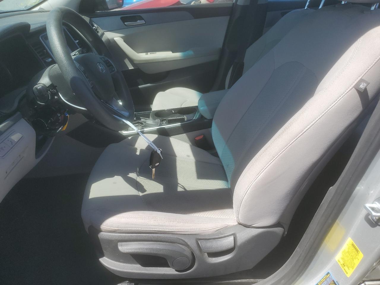 2019 Hyundai Sonata - Image 7