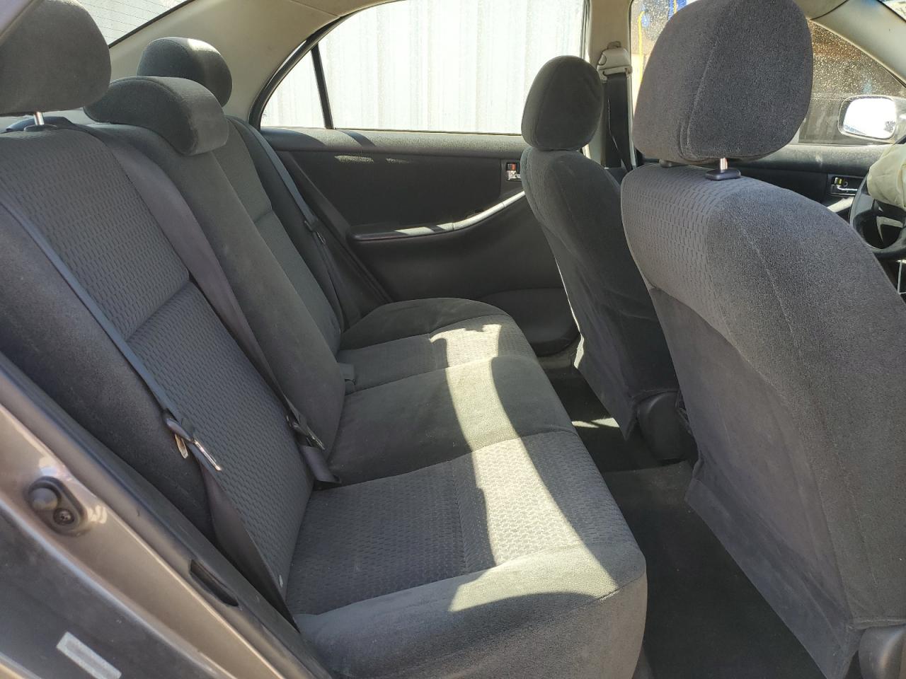 2005 Toyota Corolla - Image 10