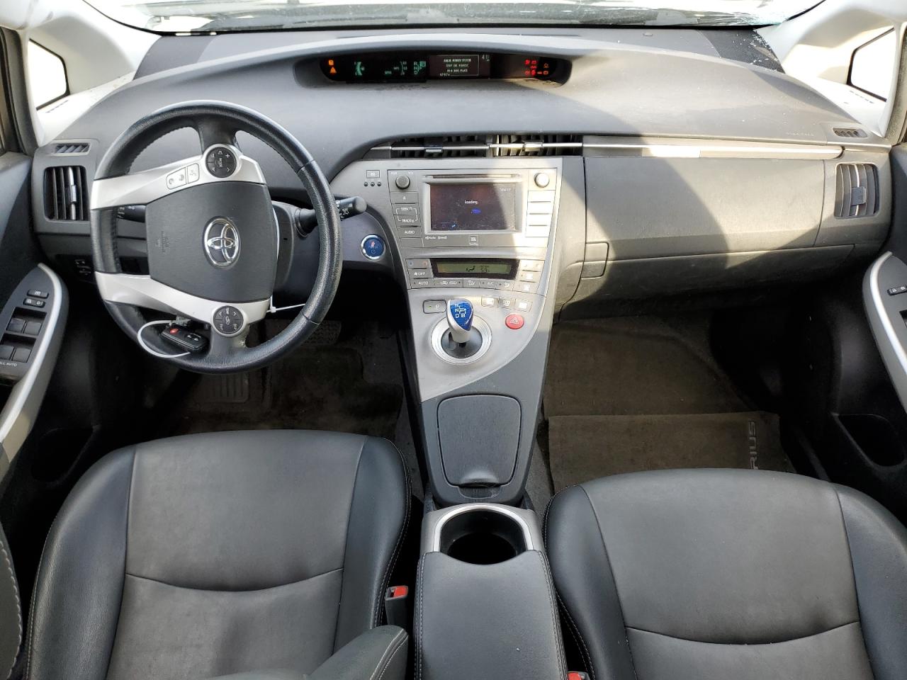 2015 Toyota Prius - Image 8