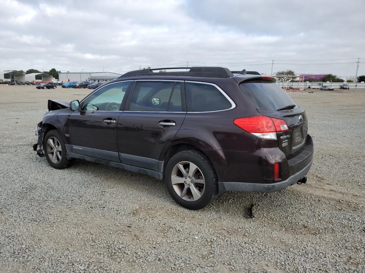 2013 Subaru Outback - Image 2