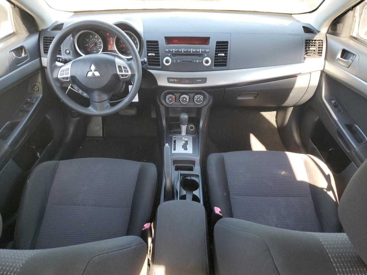 2010 Mitsubishi Lancer - Image 8