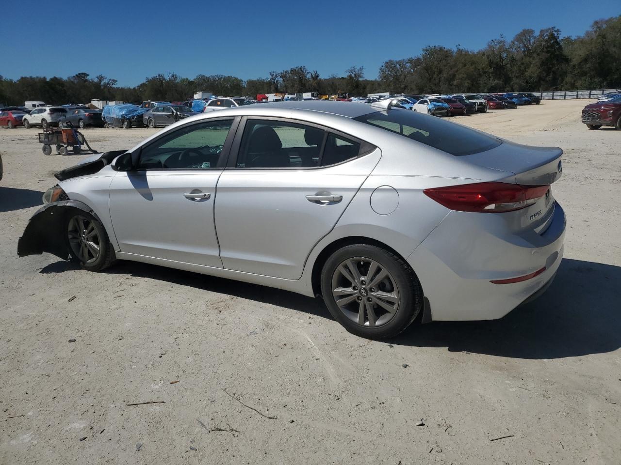 2018 Hyundai Elantra - Image 2