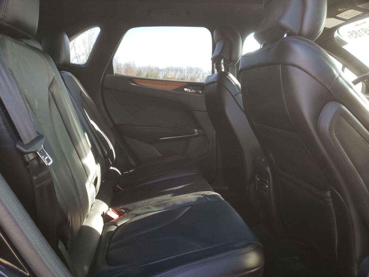 2015 Lincoln MKZ - Image 11