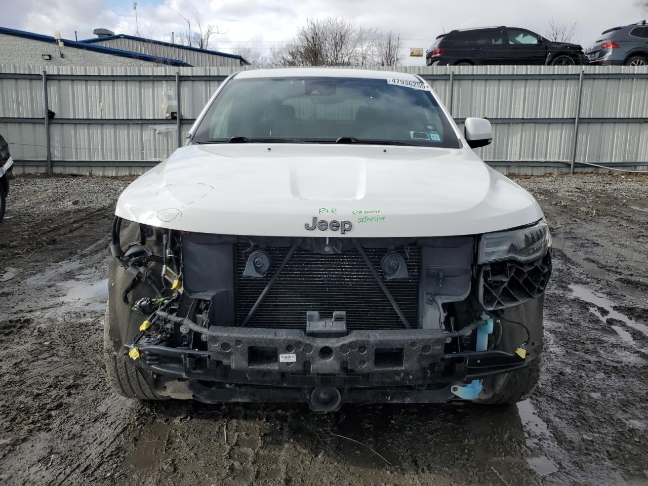 2018 Jeep Grand Cherokee - Image 5