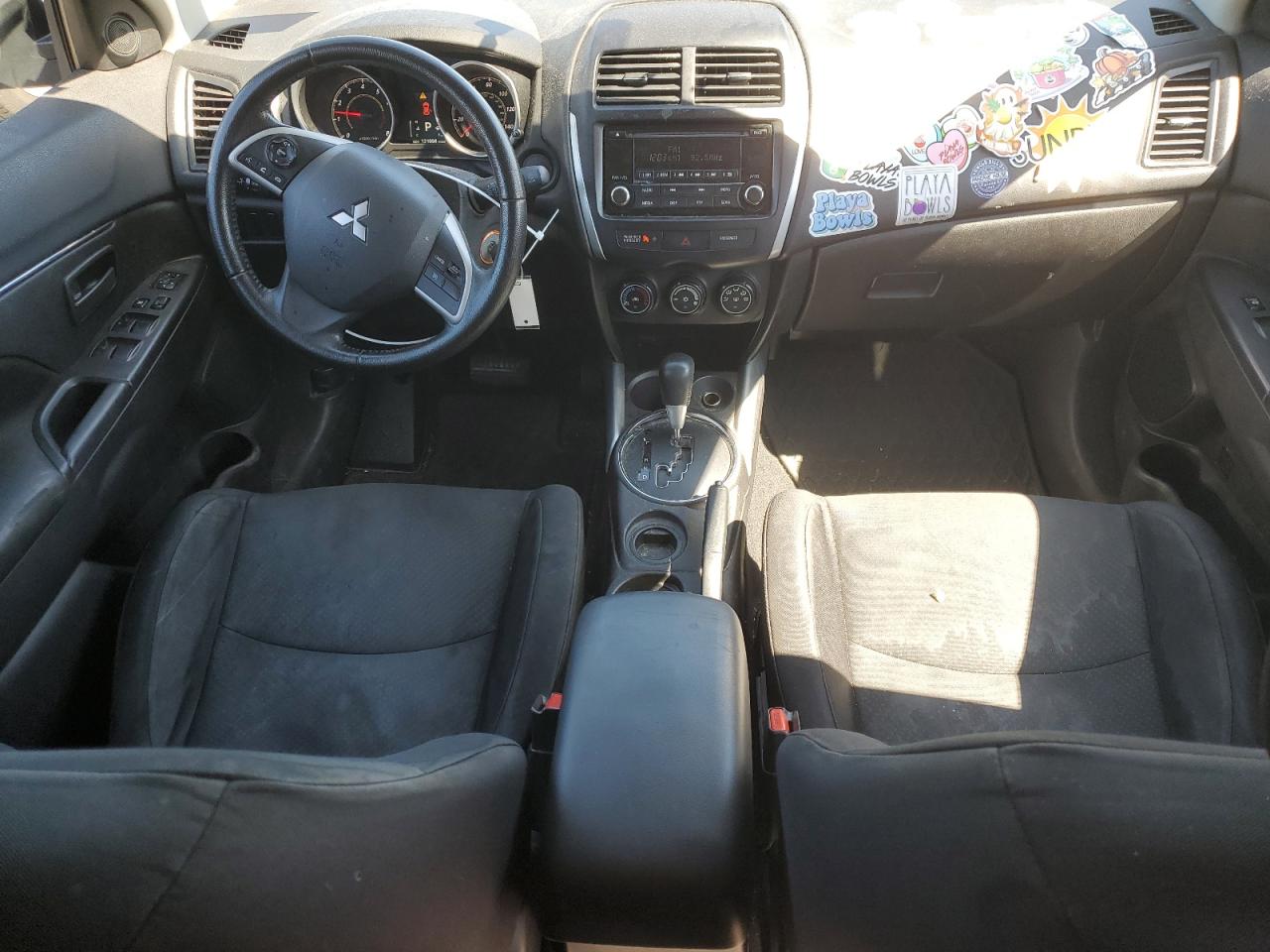 2014 Mitsubishi Outlander - Image 8