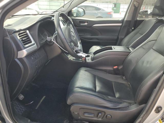  TOYOTA HIGHLANDER 2017 Сріблястий
