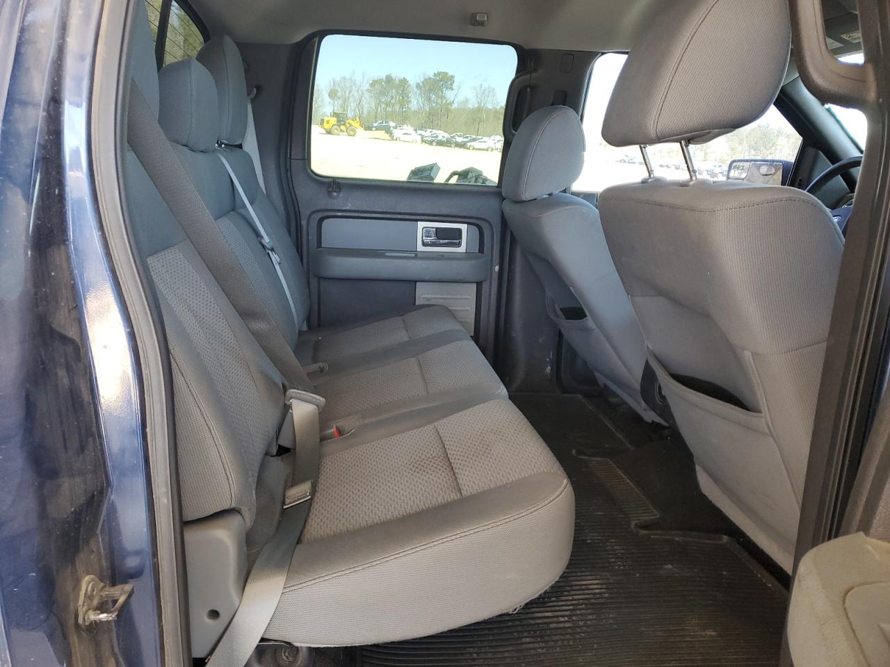 2011 Ford F-150 - Image 10