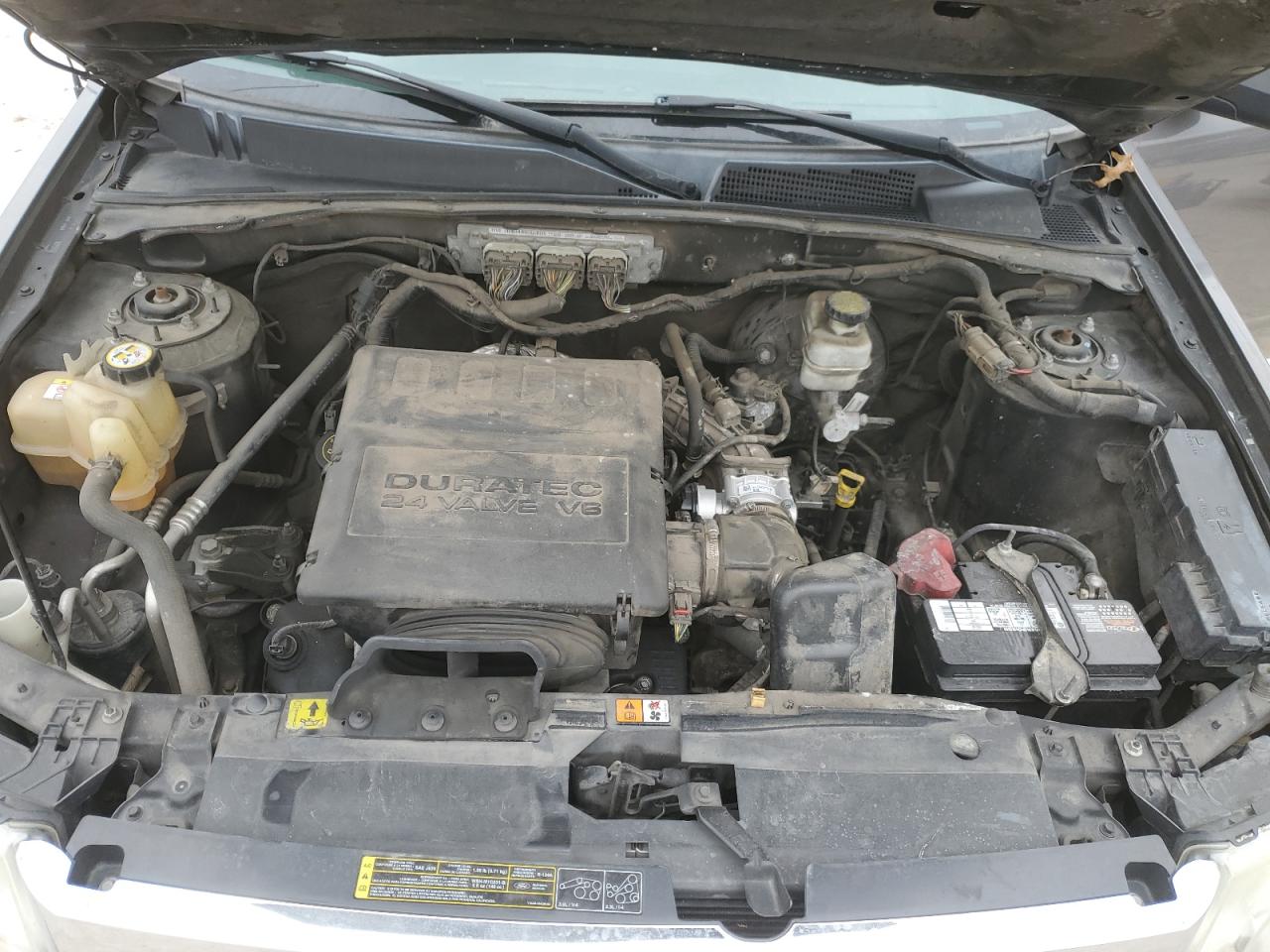 2011 Ford Escape - Image 12