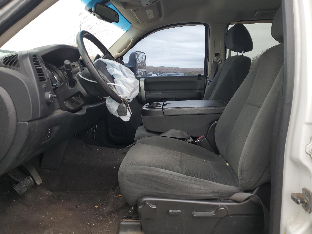 2008 GMC Sierra - Image 7