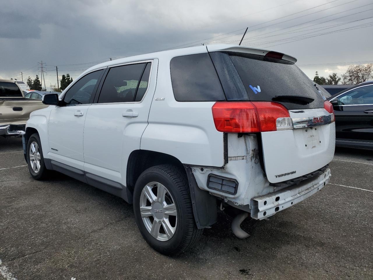 2015 GMC Terrain - Image 2