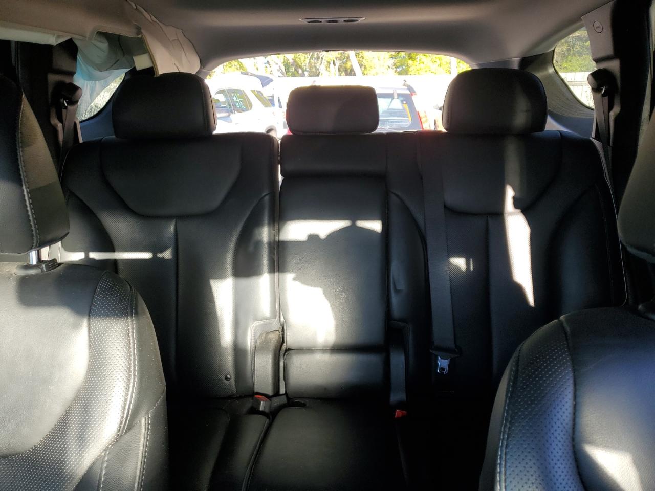 2022 Hyundai Santa Fe - Image 10