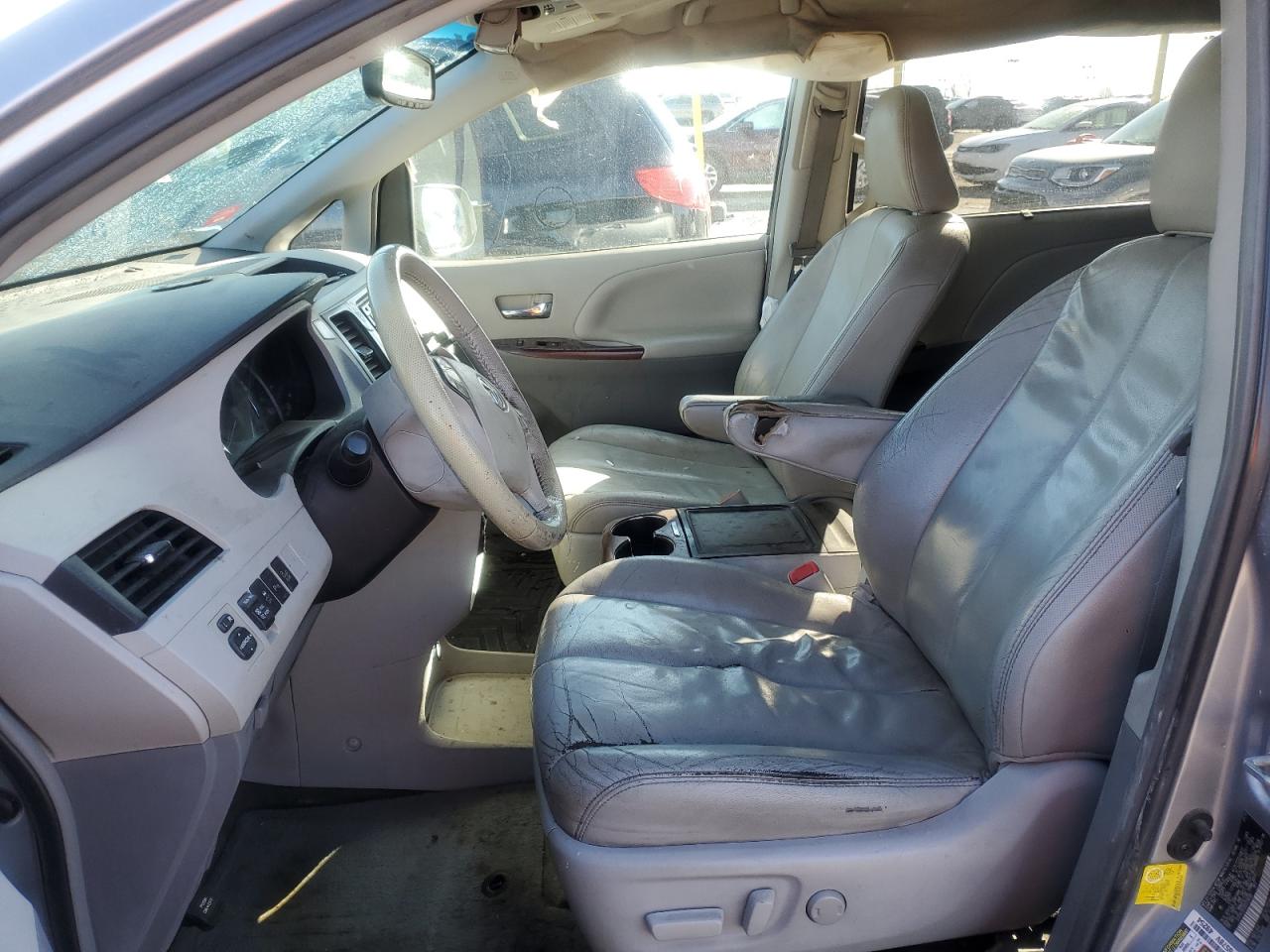 TOYOTA All Models 2013 VIN 5TDYK3DC2DS328395 фото 7