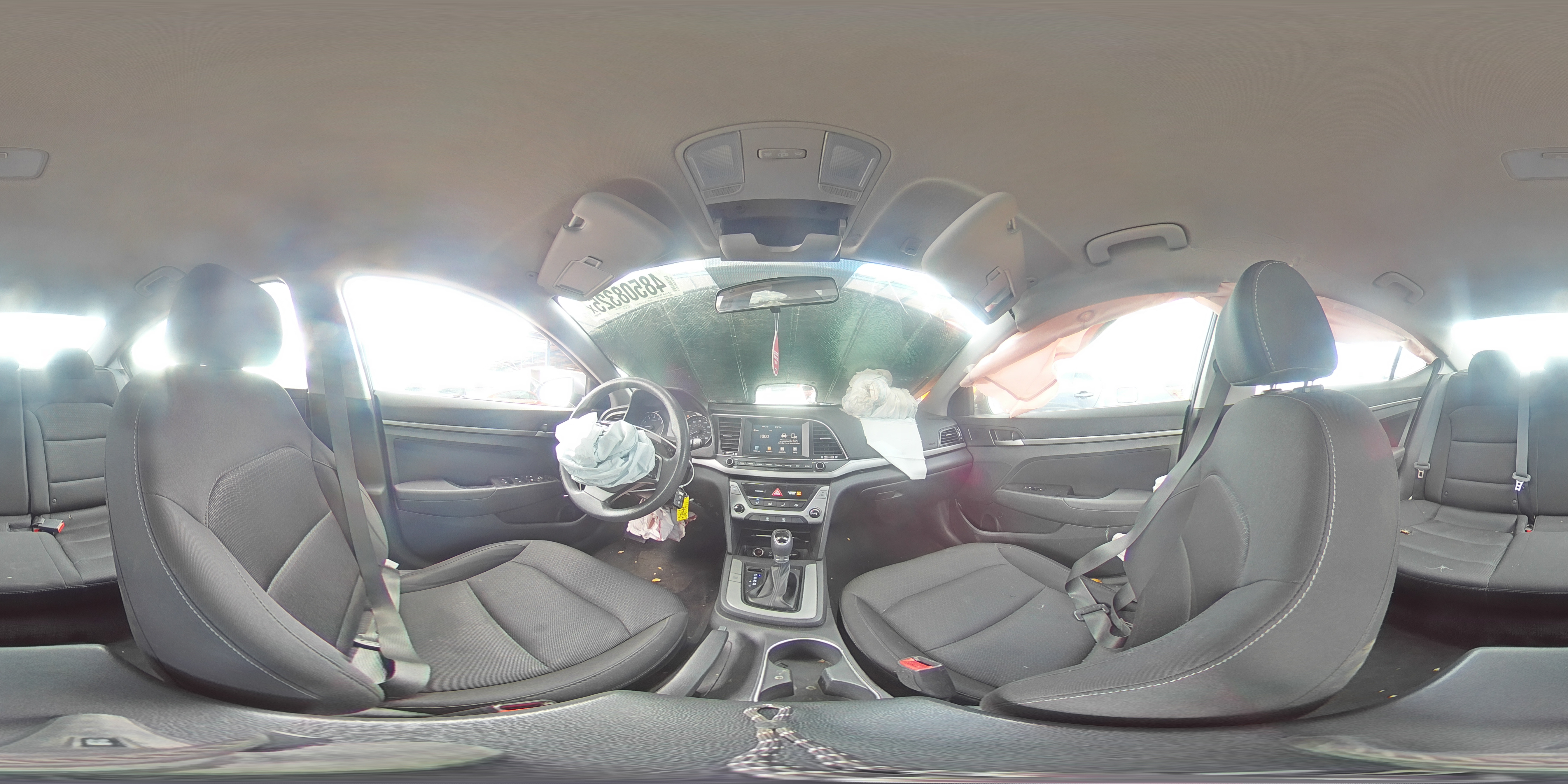 2018 Hyundai Elantra - Image 12