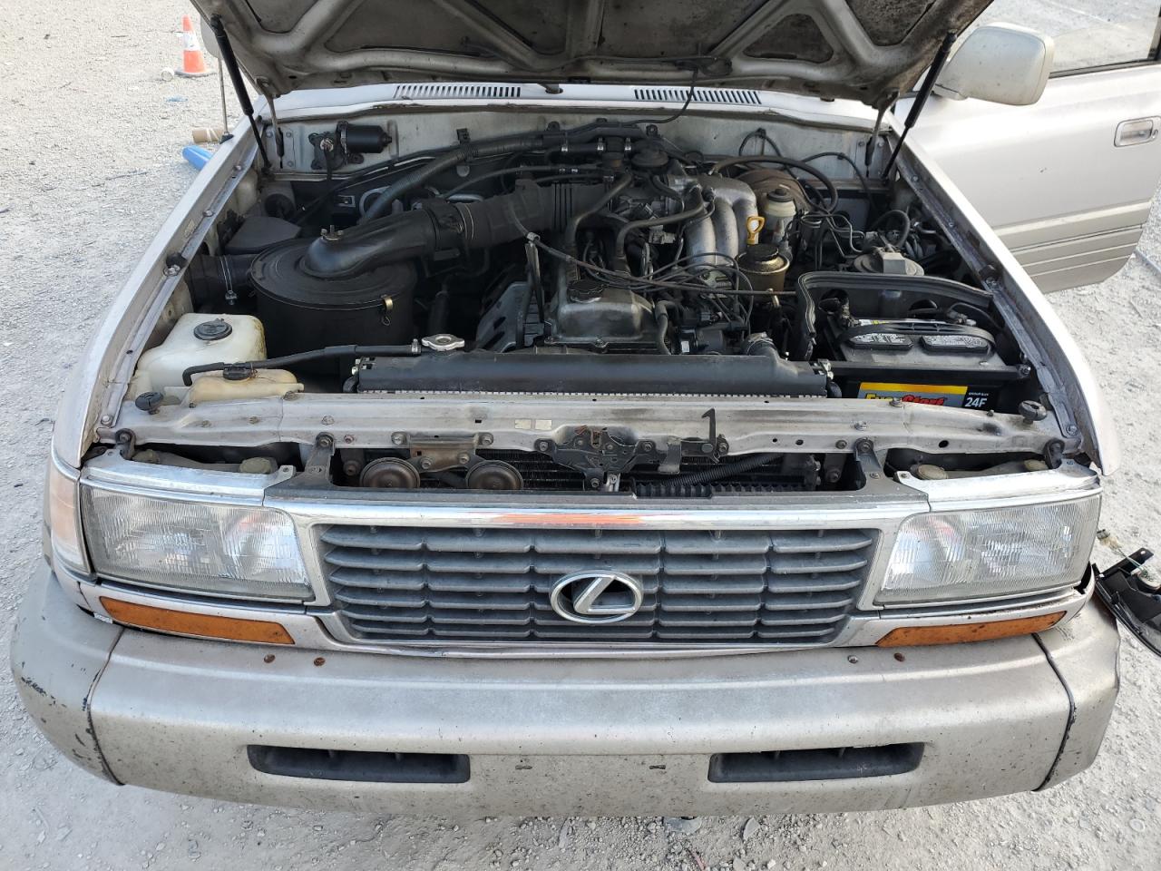 1997 Lexus LX - Image 12