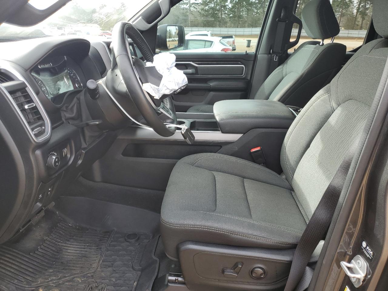 2022 RAM 1500 - Image 7