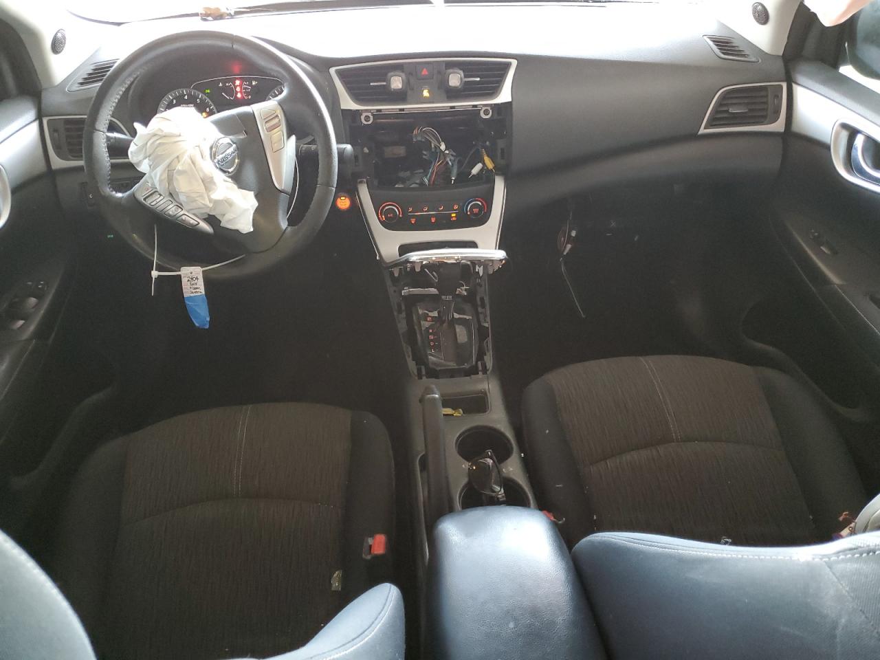 2015 Nissan Sentra - Image 8