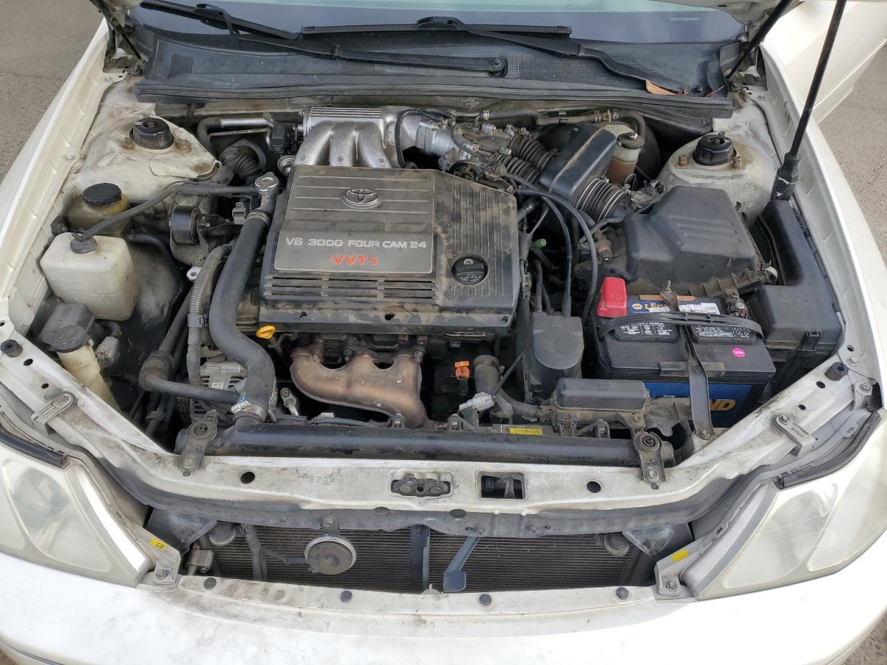 2001 Toyota Avalon - Image 11