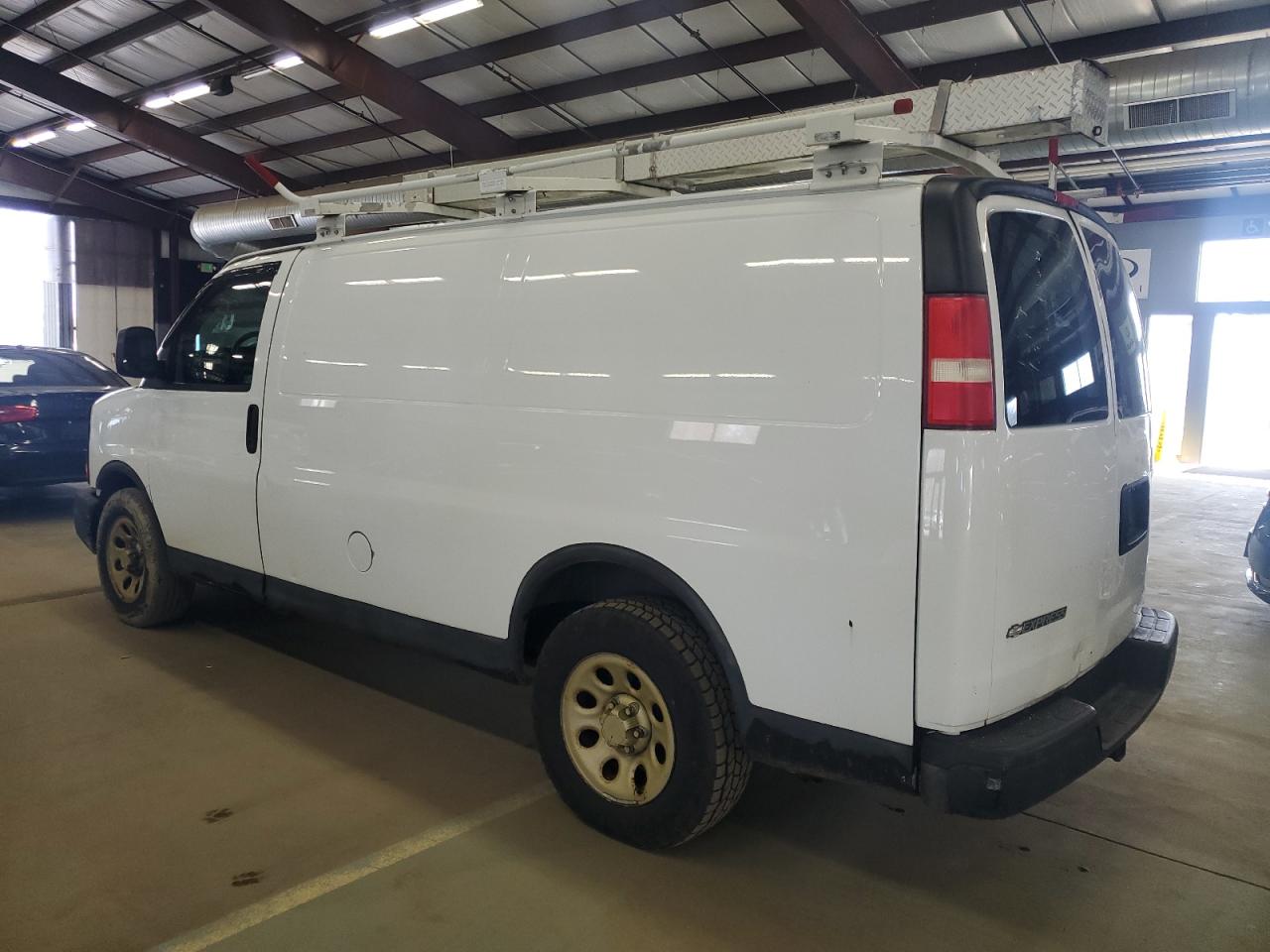 2012 Chevrolet Express - Image 2
