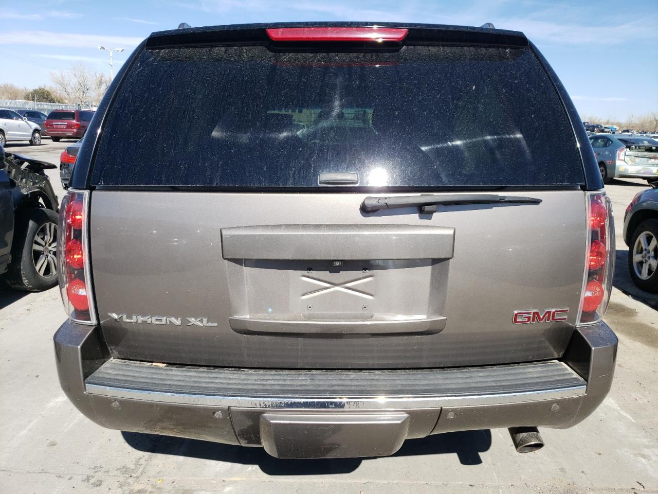 2013 GMC Yukon - Image 6