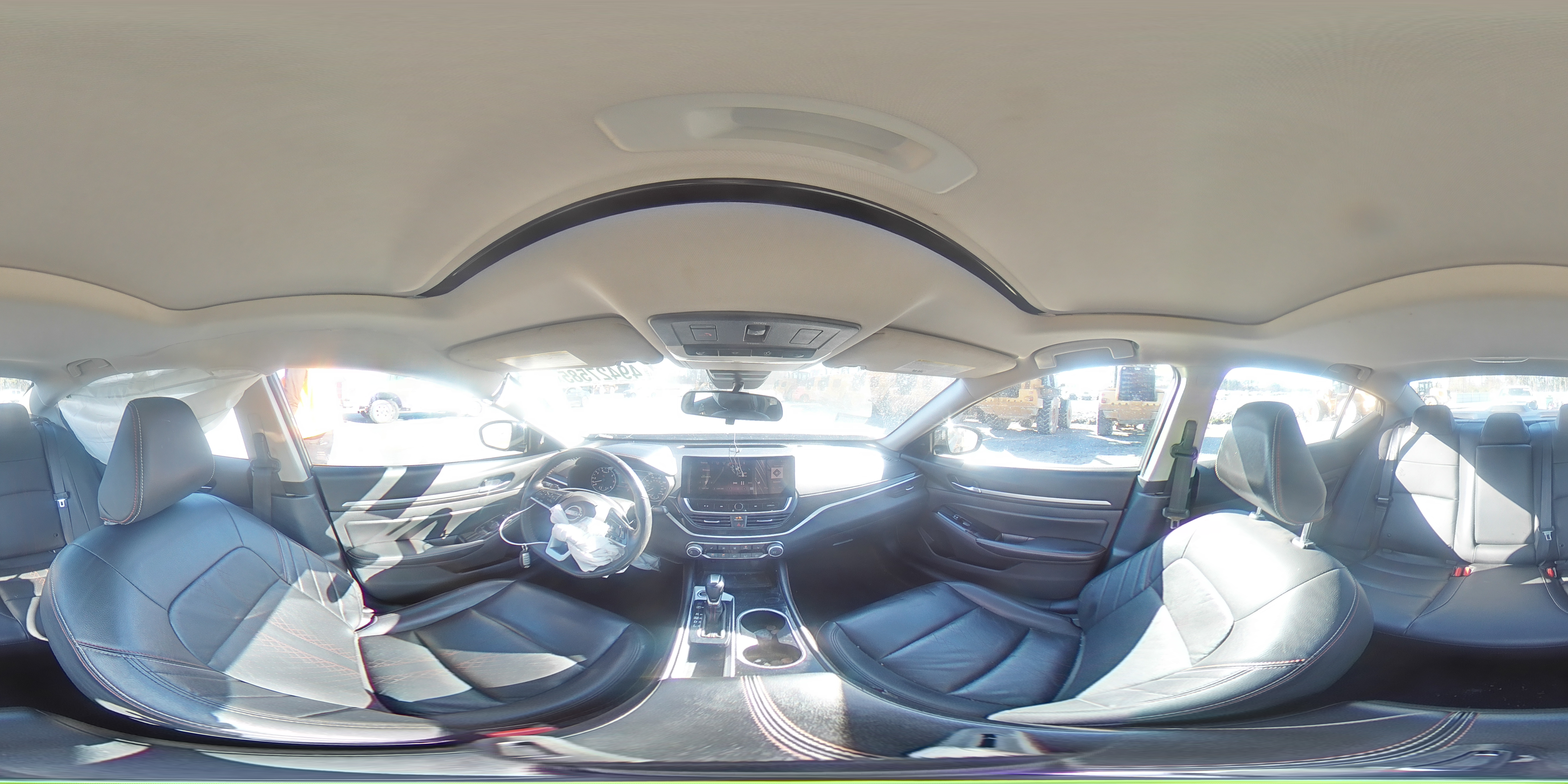 2024 Nissan Altima - Image 12