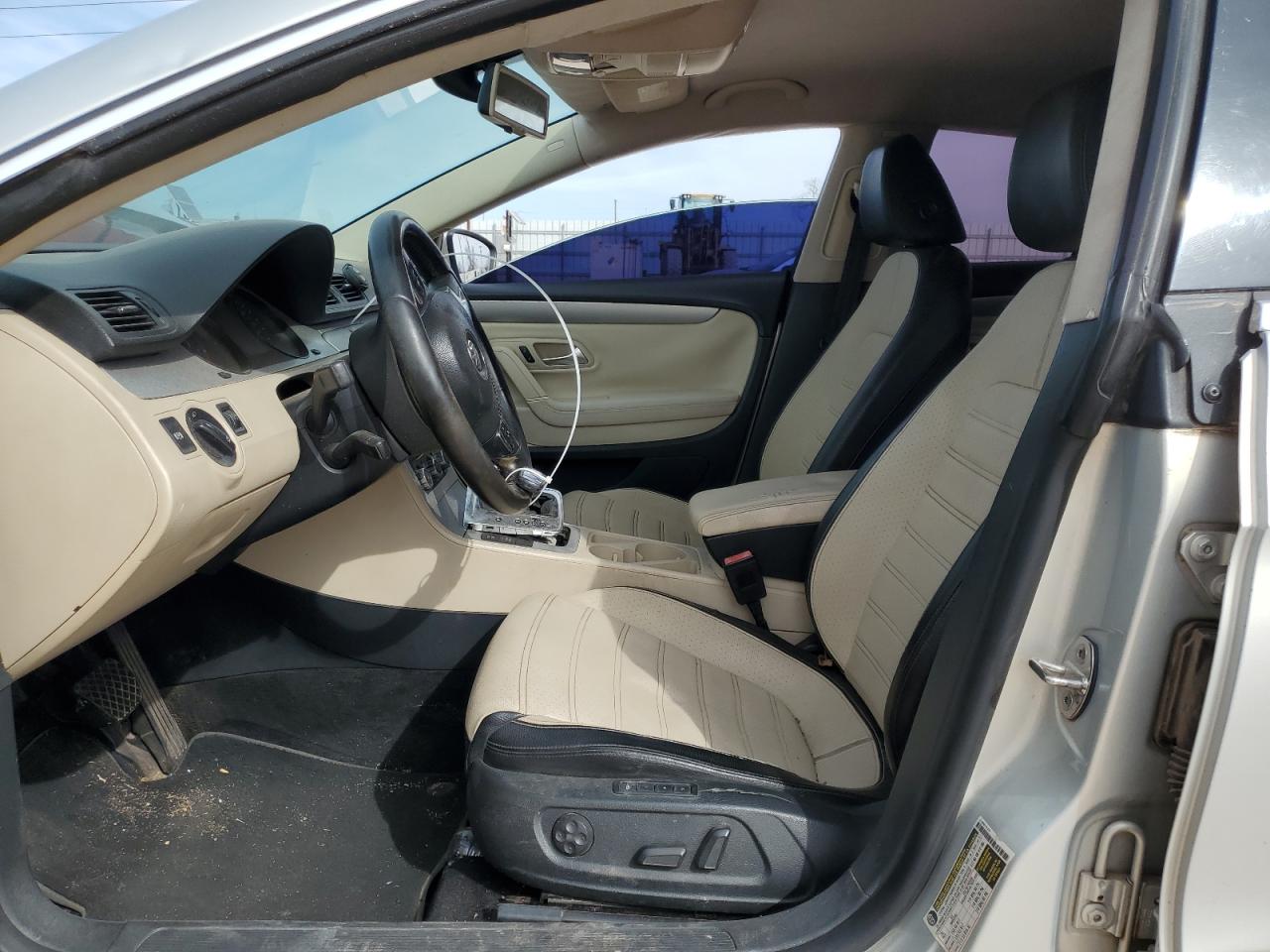 2009 Volkswagen Passat CC - Image 7
