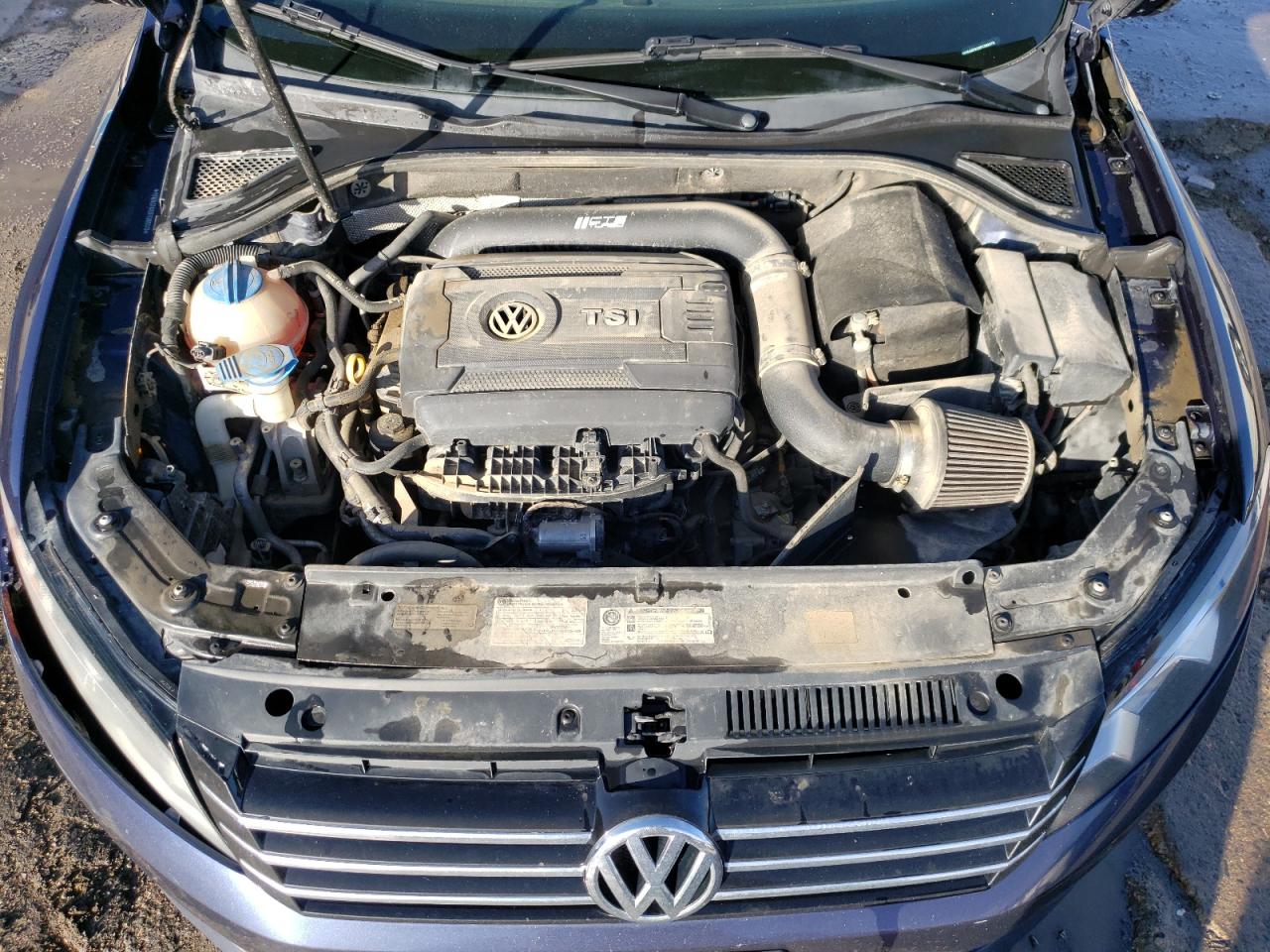 2015 Volkswagen Passat - Image 11