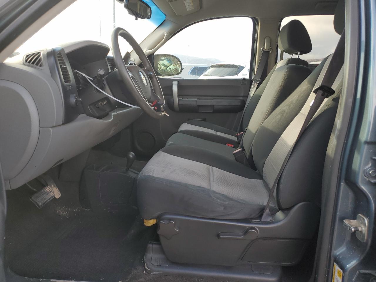 2007 Chevrolet Silverado - Image 7