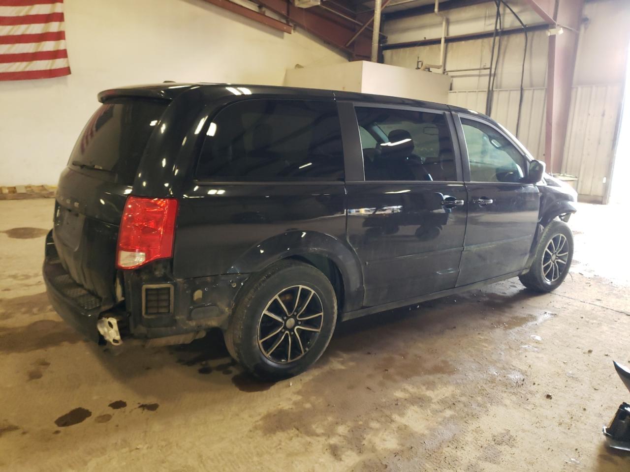 2016 Dodge Caravan - Image 3