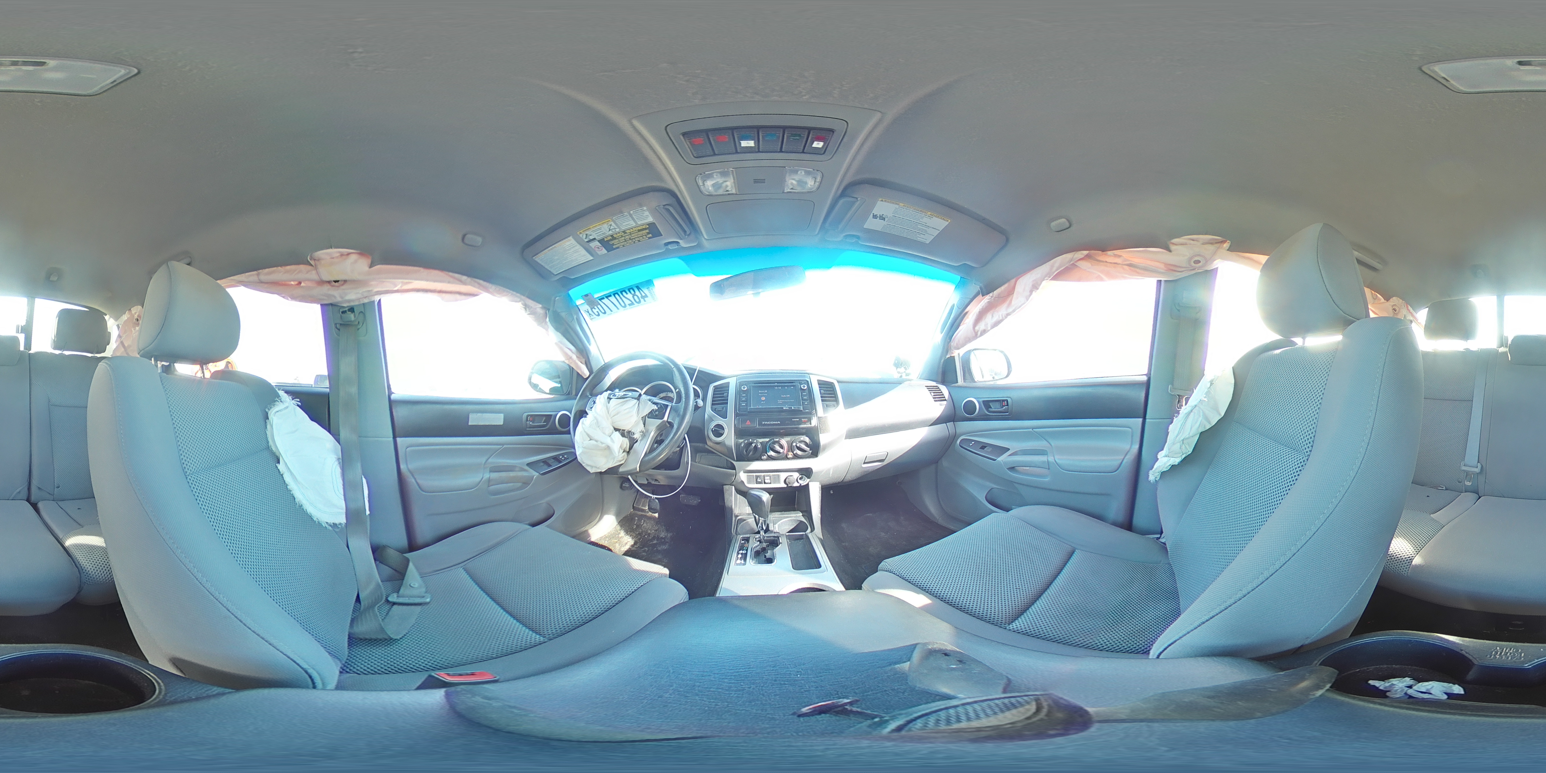 2015 Toyota Tacoma - Image 12