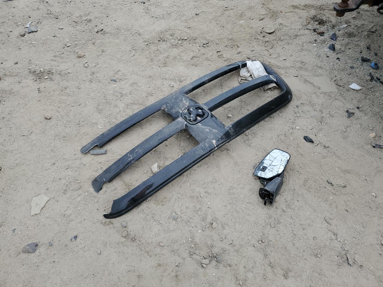 2014 RAM 1500 - Image 14