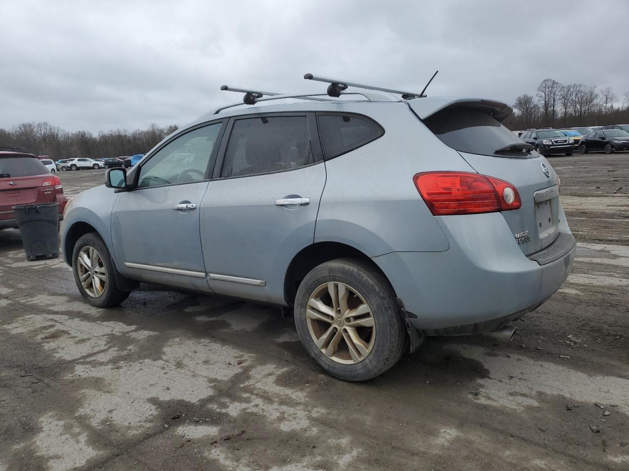 2013 Nissan Rogue - Image 2