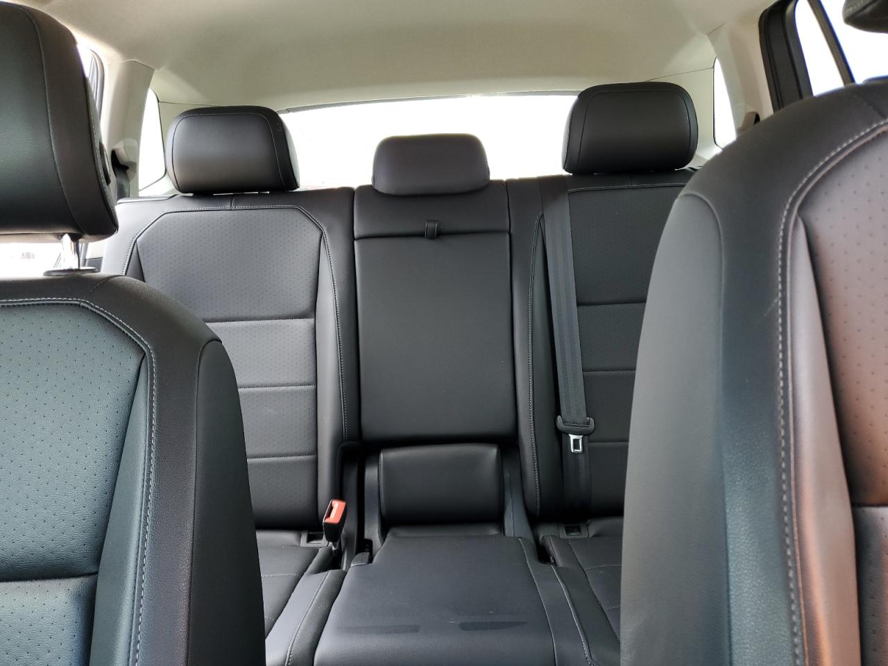 2019 Volkswagen Tiguan - Image 10