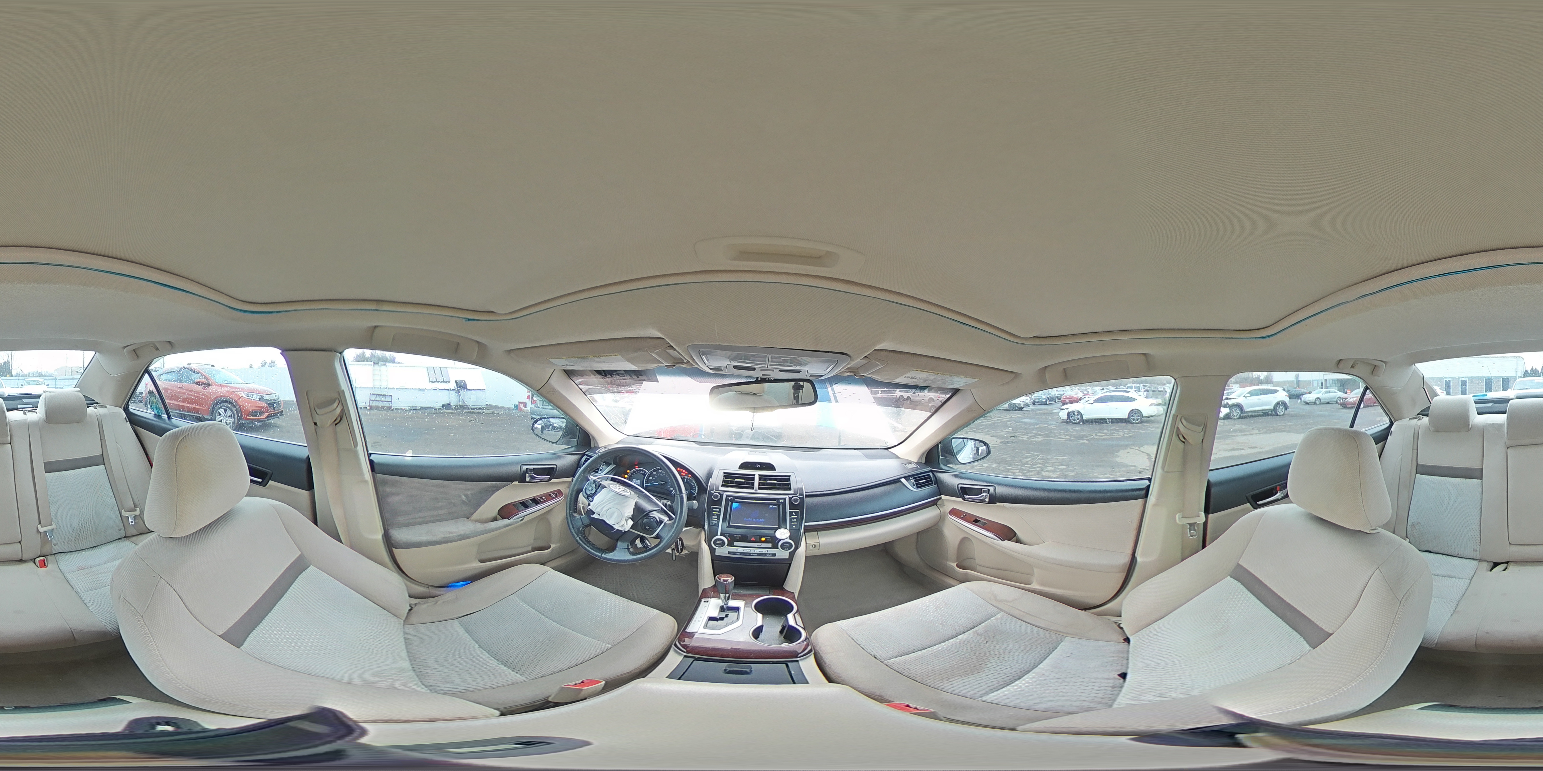 2012 Toyota Camry - Image 12