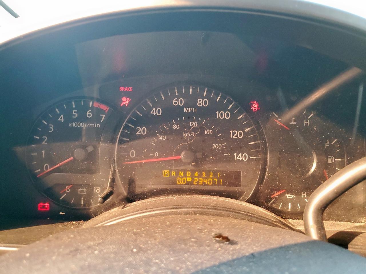 2005 Nissan Titan - Image 9