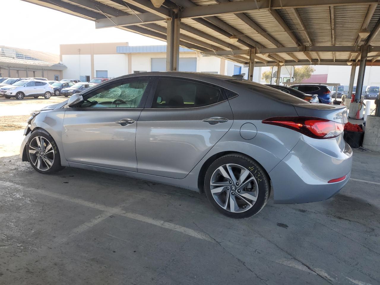 2015 Hyundai Elantra - Image 2