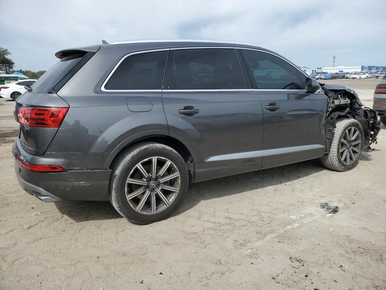2019 Audi Q7 - Image 3