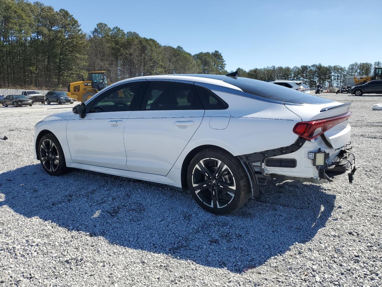 2024 Kia K5 - Image 2