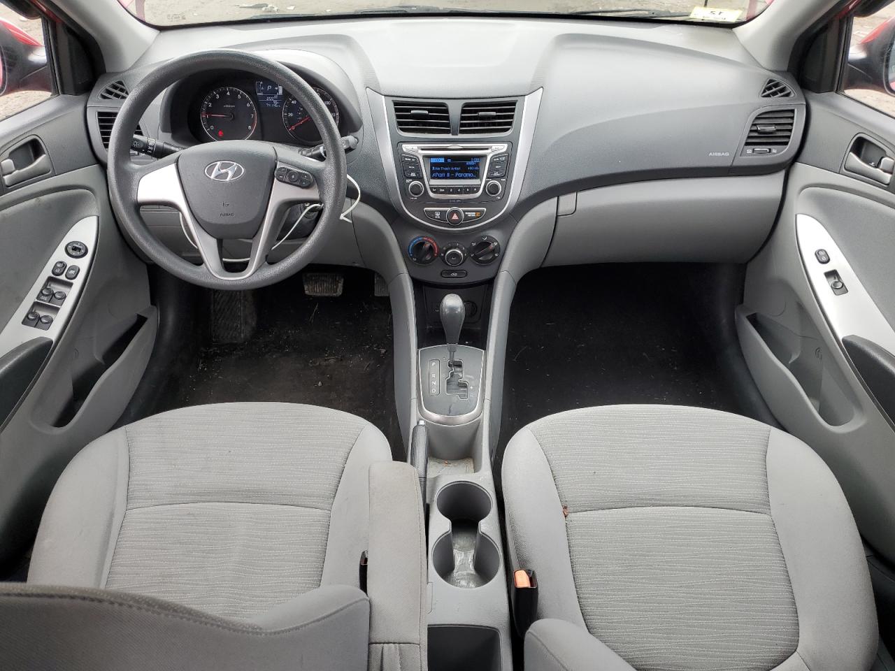 2015 Hyundai Accent - Image 8