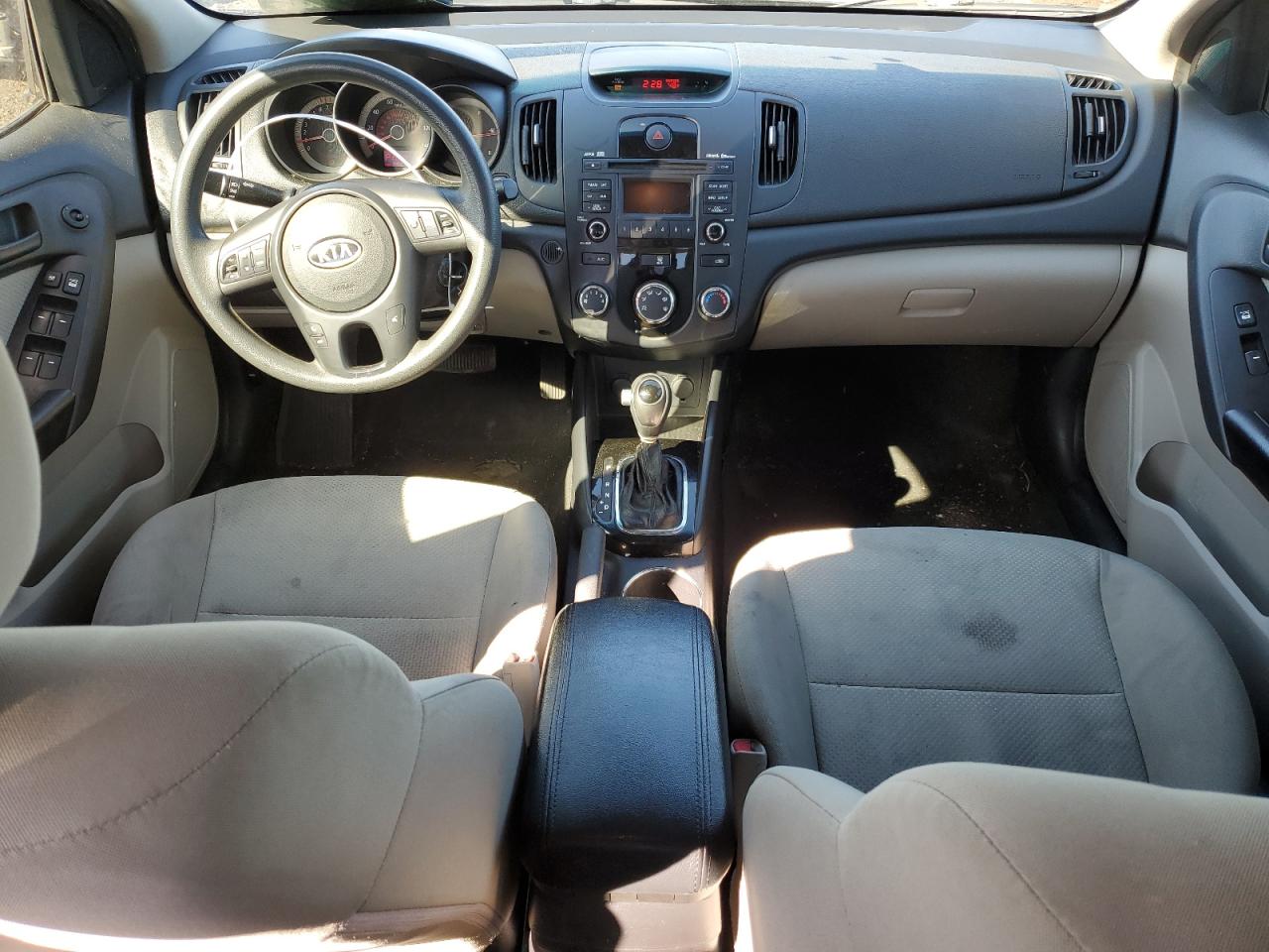 2011 Kia Forte - Image 8