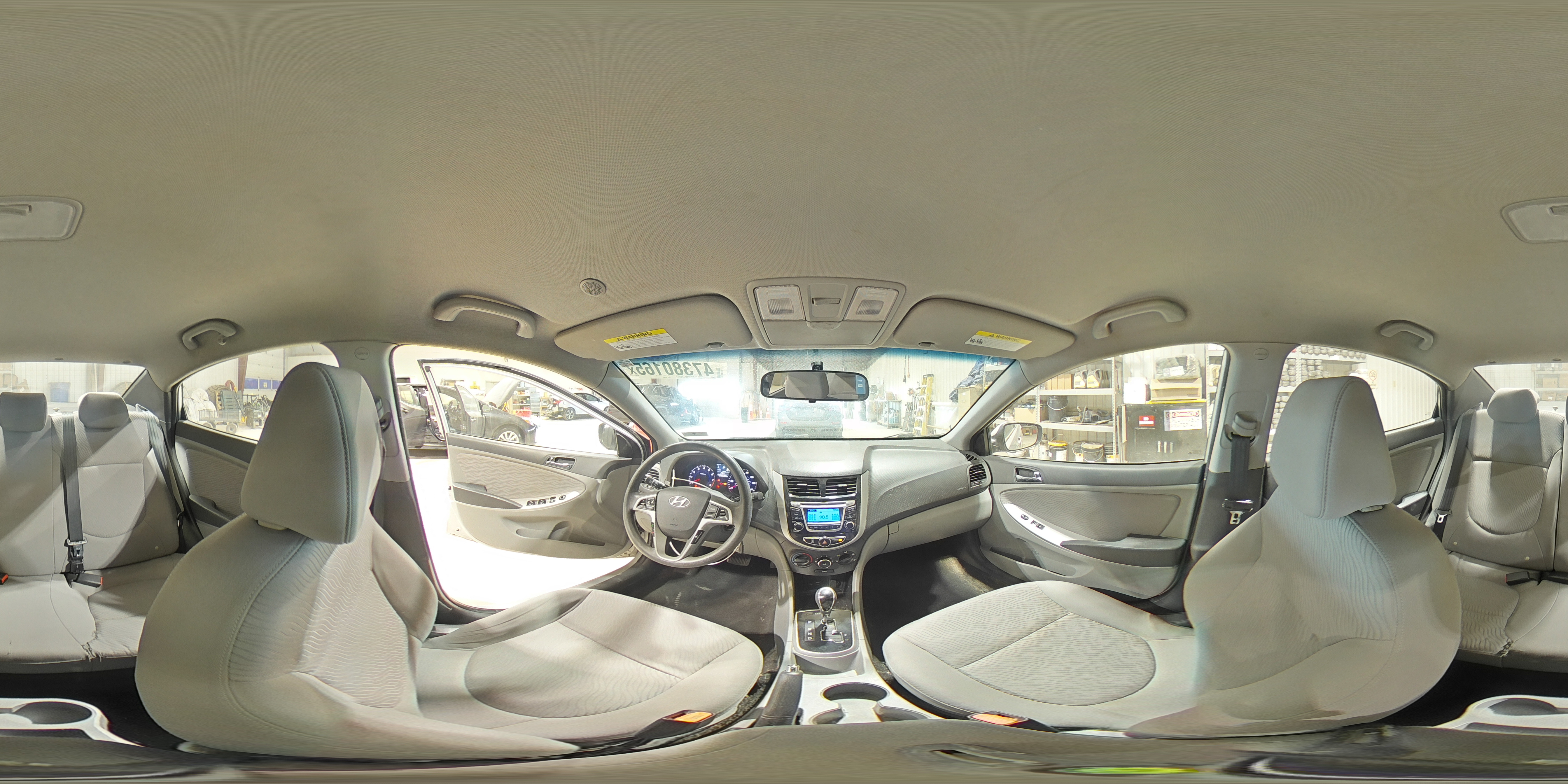 2014 Hyundai Accent - Image 13