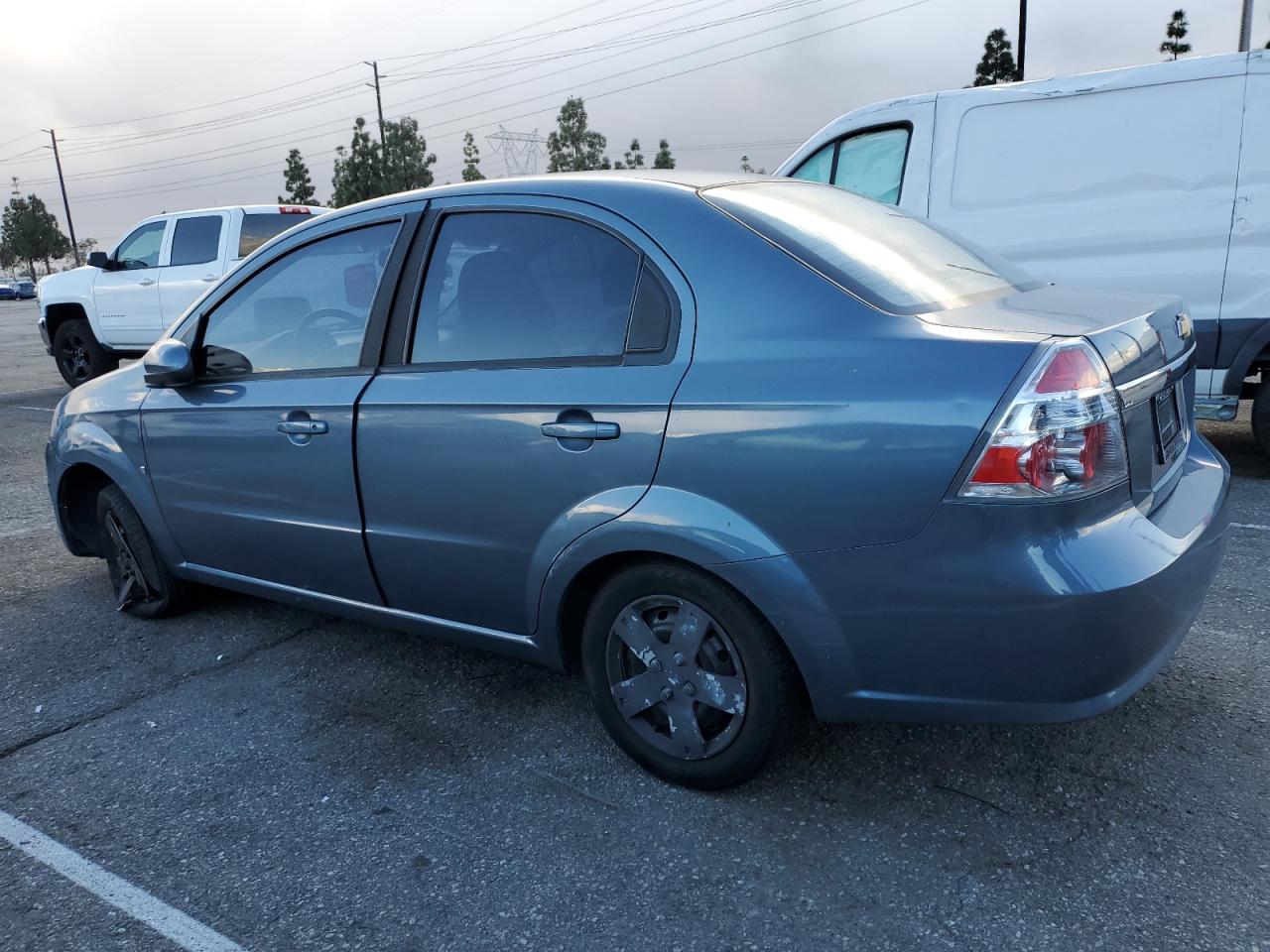 2009 Chevrolet Aveo - Image 2
