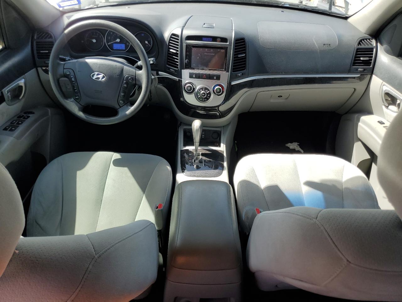 2009 Hyundai Santa Fe - Image 8