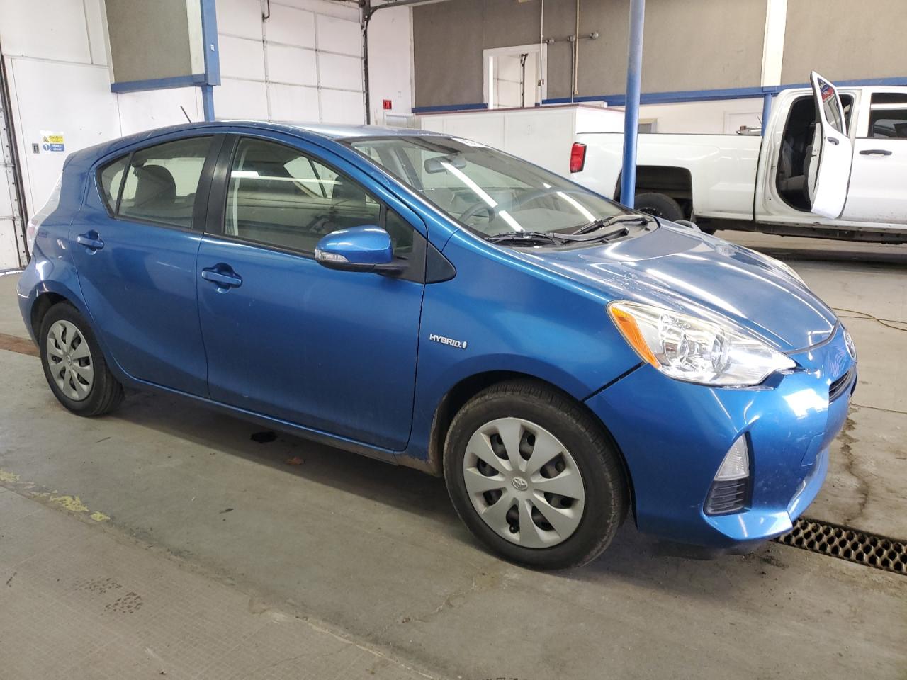 2014 Toyota Prius - Image 4