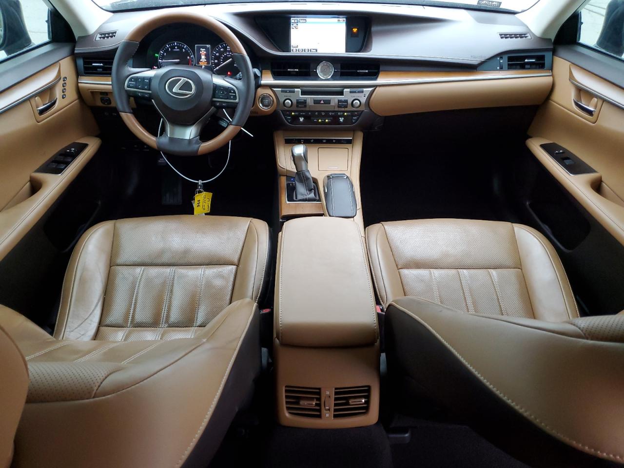 2016 Lexus ES - Image 8
